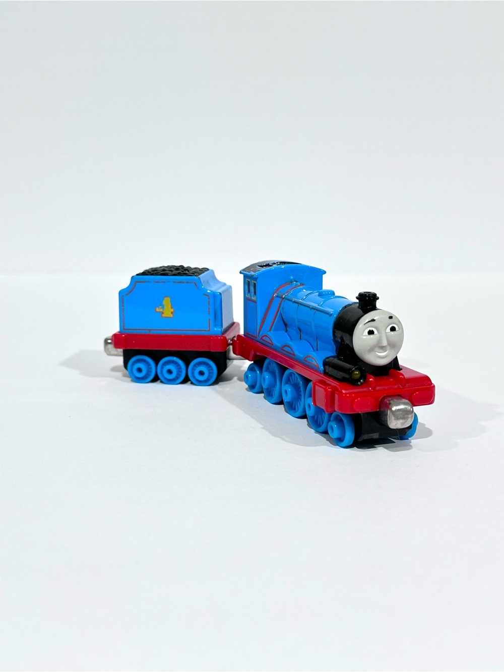 Thomas & Friends Take-n-Play Diecast Talking Gordon with Tender